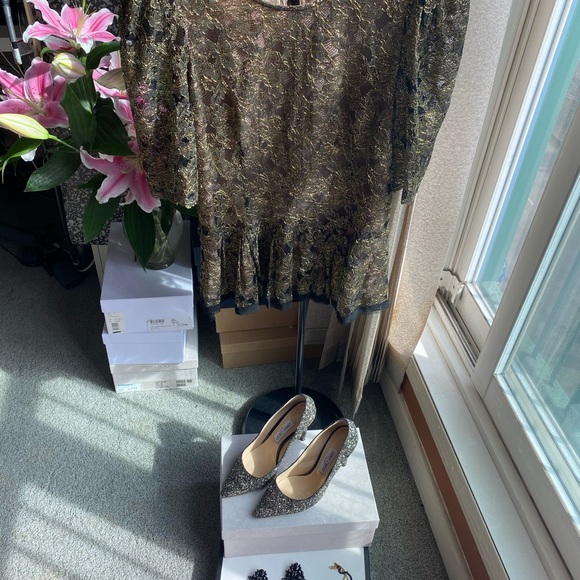 bcbgmaxazria gold peplum top - Picture 2 of 9